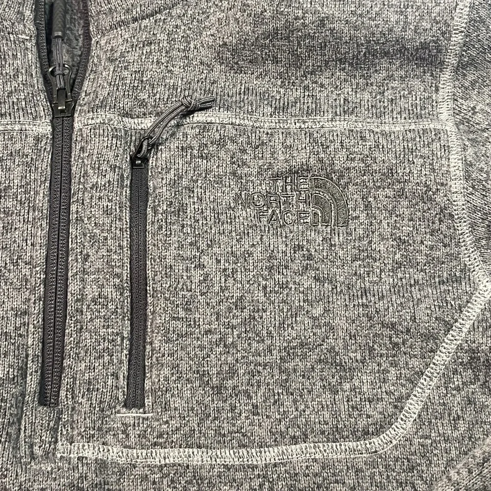 The North Face Men's 1/4 Zip Size Small Grey Granite EUC‎